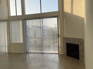 10715 Missouri Ave APT 304, Los Angeles, CA 90025