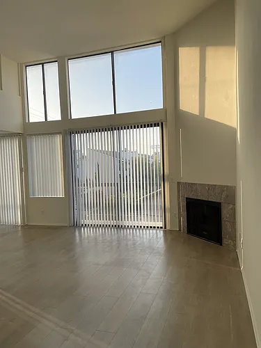 10715 Missouri Ave #304 Photo 1