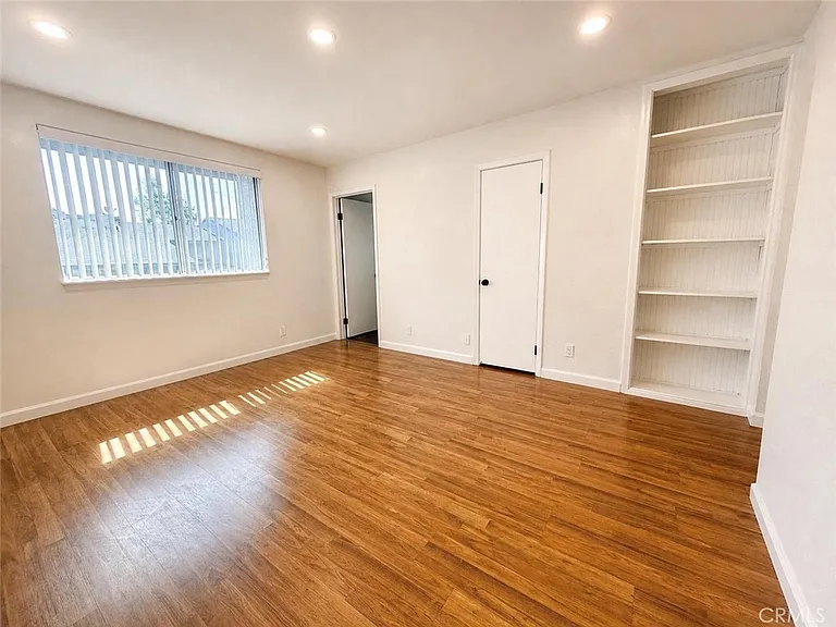 900 W Sierra Madre Ave — Photo 17