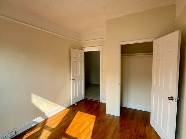 25-46 35th Street image 1 of 10