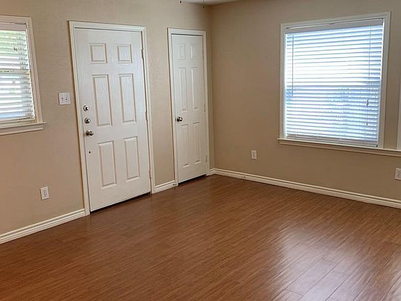 2nd image of 117 Barracuda Ave