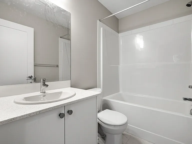 320 Heartland Cres — Photo 12