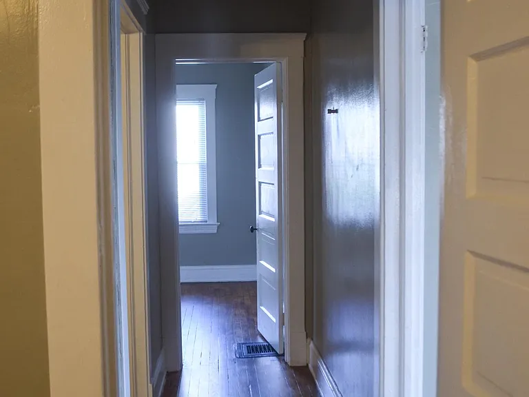 hallway between bedrooms