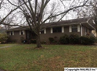 114 Cleveland Ct, Gadsden, AL 35901