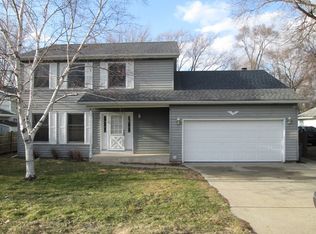 223 North Ave, Antioch, IL 60002