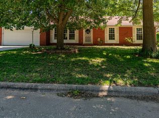 5522 S Dollison Ave, Springfield, MO 65810