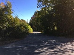 5 S Main St, Acushnet, MA 02743