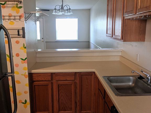 4th image of 3003 E 4th Ave #16