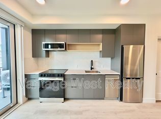 620 Coronation Ave #407, Kelowna, BC V1Y7A5