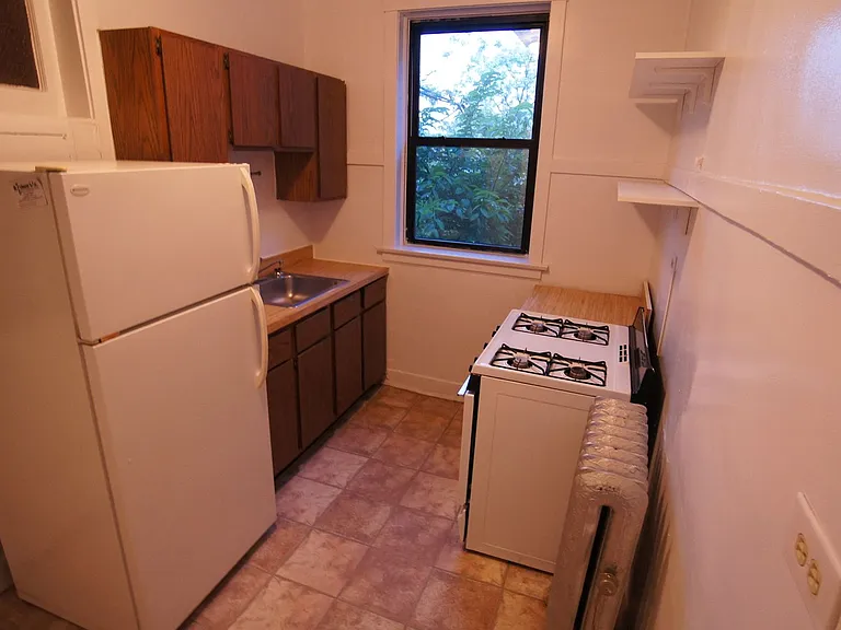 2418 Sawyer LLC — Photo 23