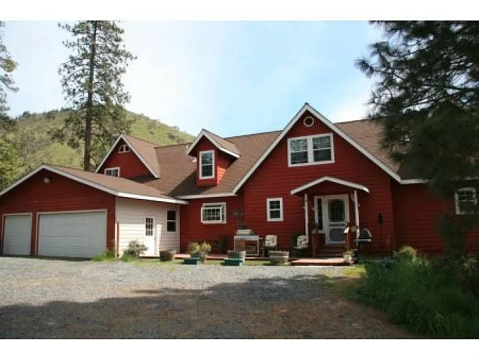 5240 Upper Applegate Rd photo 1
