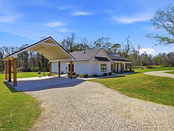 3rd image of 296 Hunter Rdg