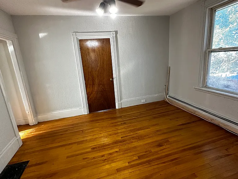 29 E Cottage St #2 — Photo 4