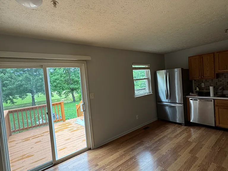 380 Center Deen Ave — Photo 12