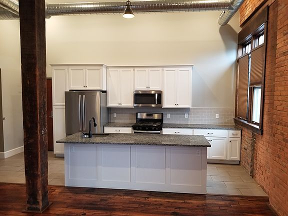4th image of 65 Vandalia St APT 24
