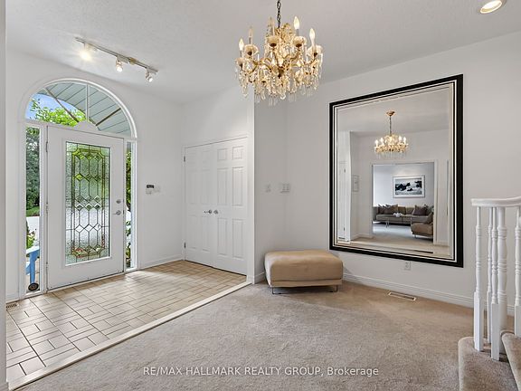 3rd image of 9 Kintail Ct