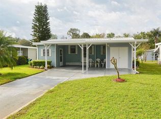 3225 Rainbow Rd, Tavares, FL 32778