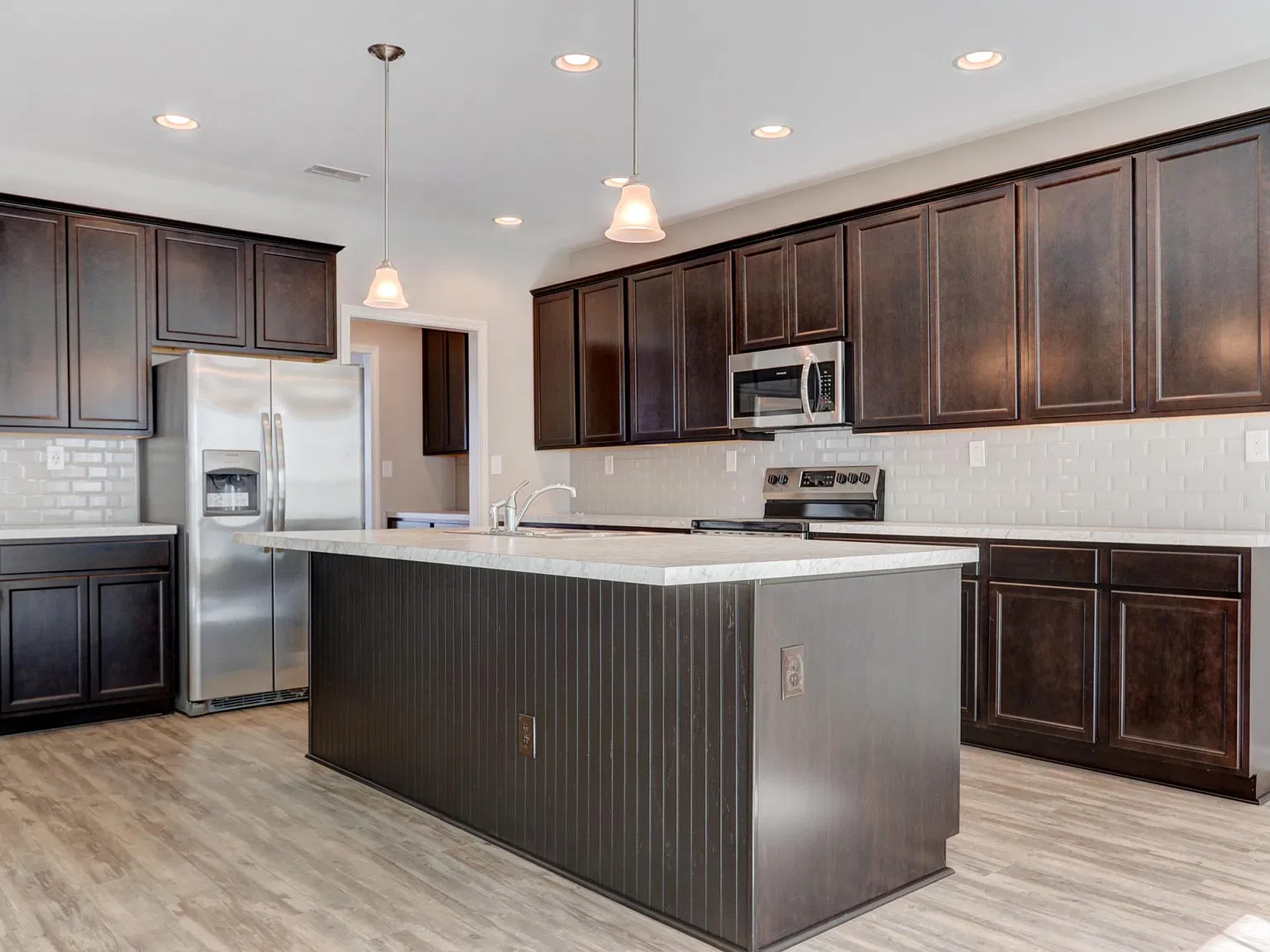 5 bed, 3403 sqft, $3,400 — Photo 3
