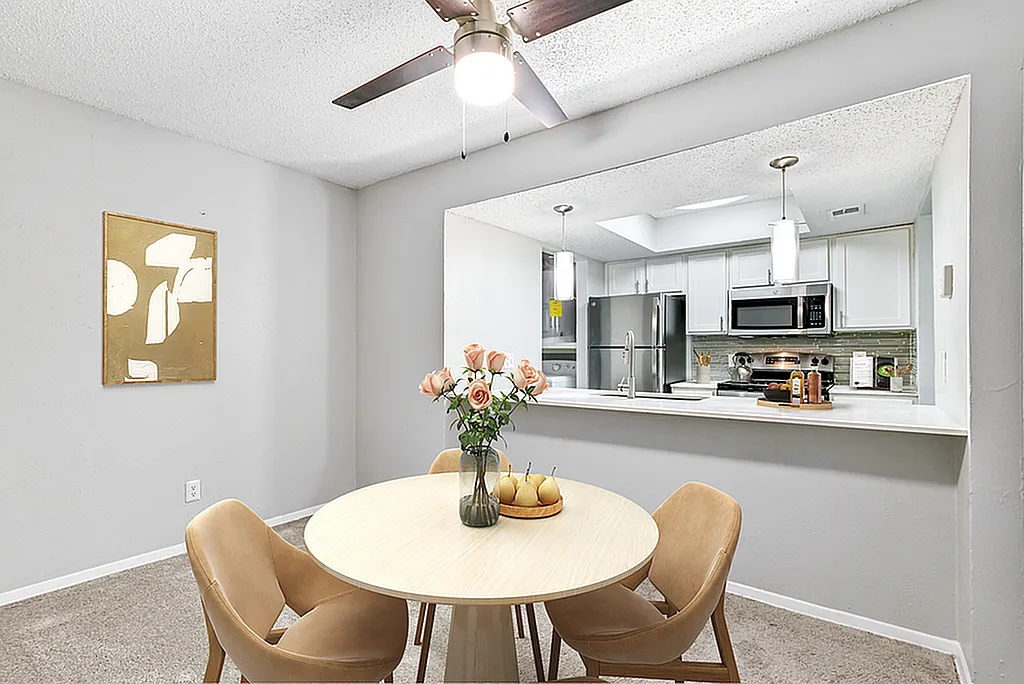 Liv on the Green Apartment Homes — Photo 4