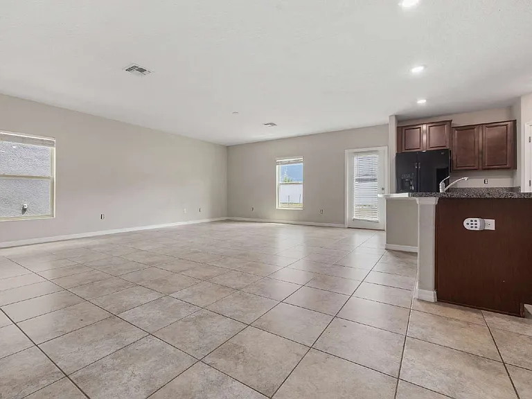 7407 Rosy Periwinkle Ct — Photo 3