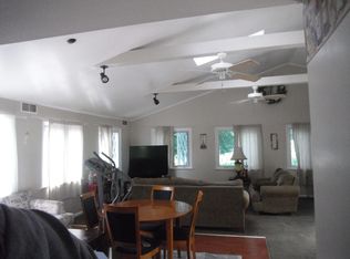 911 McCoy Rd, Mc Kees Rocks, PA 15136