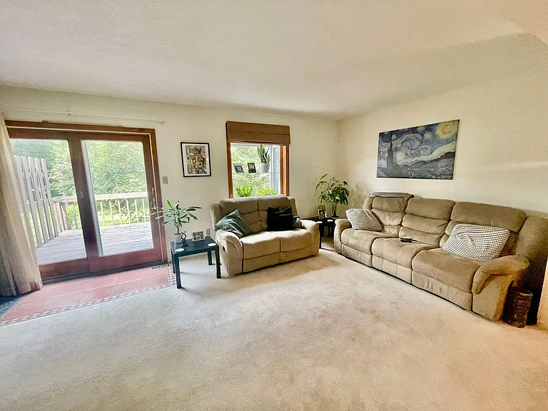 425 Parkridge Ln — Photo 12