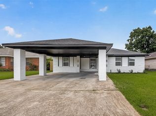8755 Cowart St, Houston, TX 77029