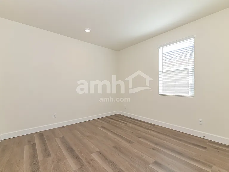 20177 W Thomas Rd #404 — Photo 15