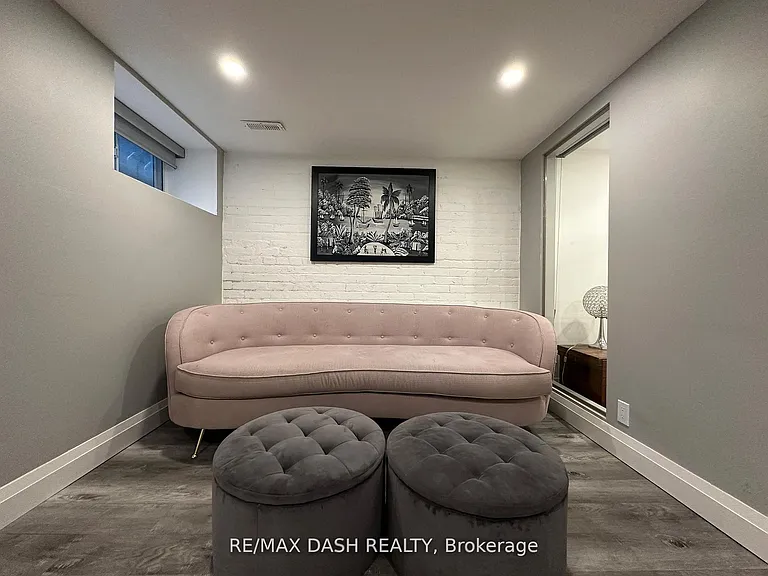 725 Palmerston Ave W #BASEMENT — Photo 6