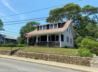 95 Daggett Ave, Tisbury, MA 02568