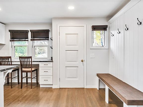 4th image of 16 Harrison Ave
