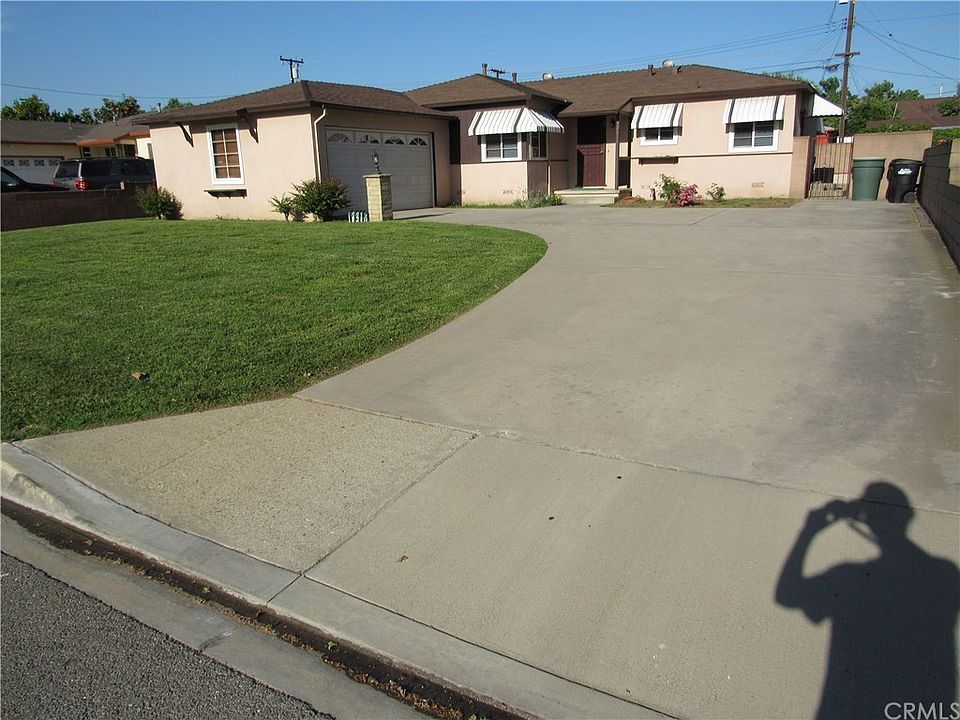 1st image of 526 N Hollow Ave