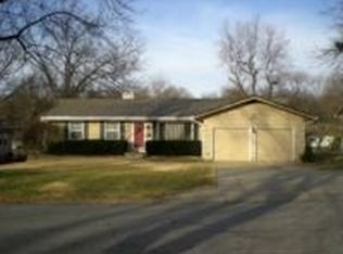 4840 NE Chouteau Dr, Kansas City, MO 64119