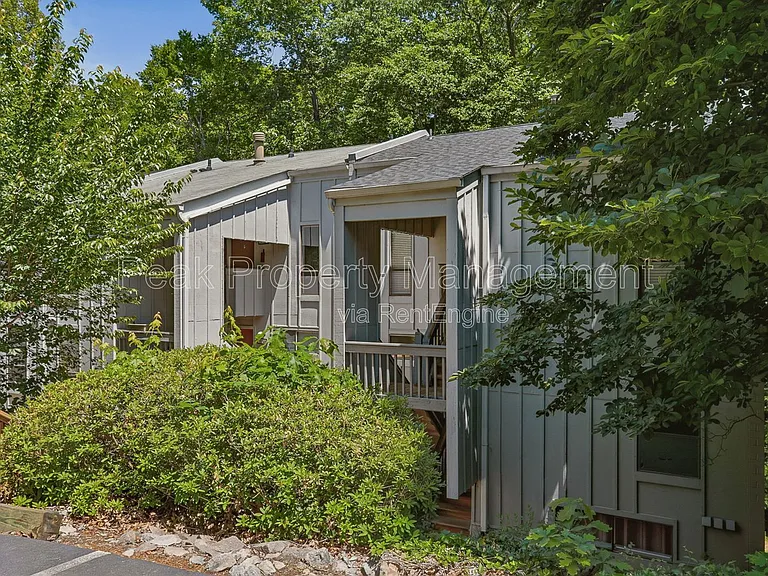 10146 Iron Mill Rd — Photo 2