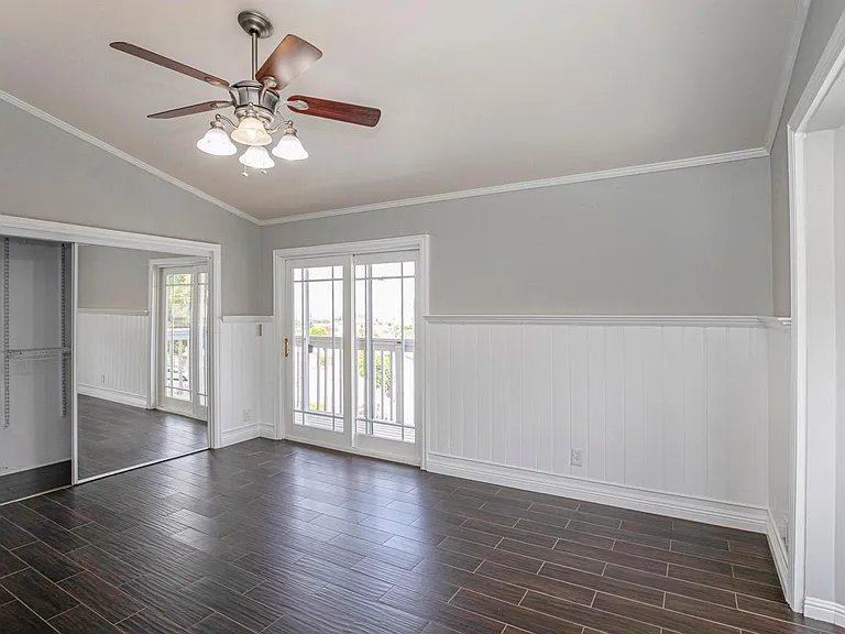 11029 Eldora Ave — Photo 47