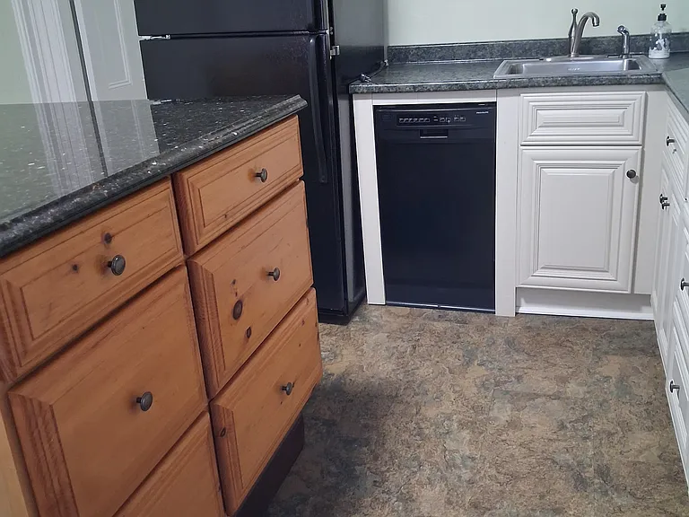 33A Kinsley St — Photo 11