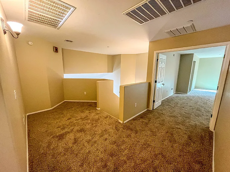 853 W Calle Barbitas — Photo 16
