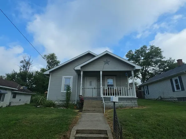 323 W Cherry St, Oakland City, IN 47660