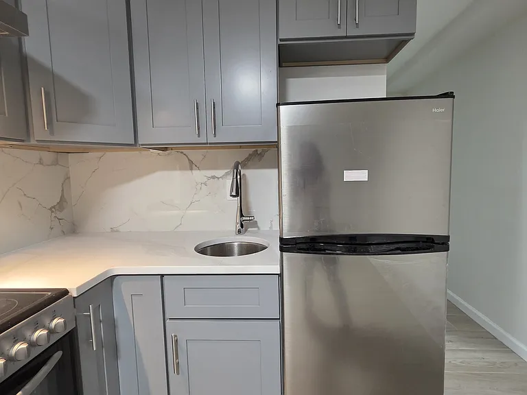 793 Olympia Blvd #1 — Photo 15