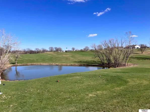 1317 Beaver Lake Blvd, Plattsmouth, NE 68048