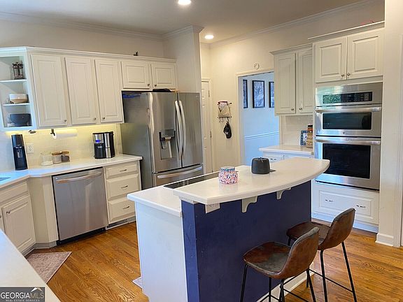 5th image of 2705 Montclair Pl