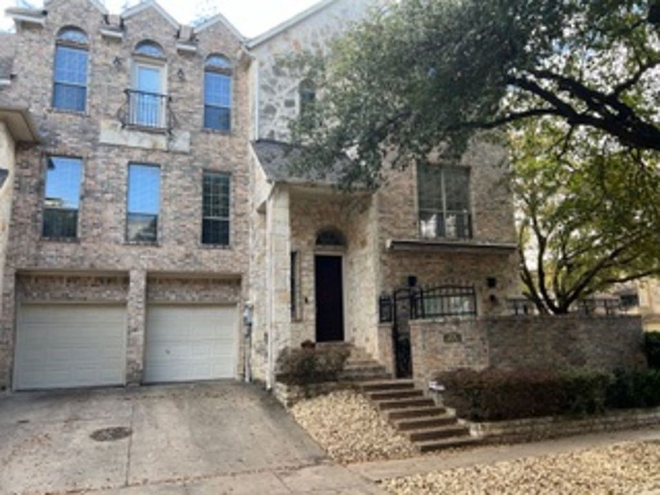 1st image of 3712 Herschel Ave #C