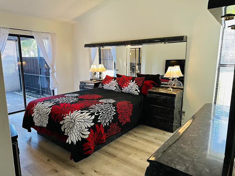 3953 Cocoplum Cir #3611 — Photo 13