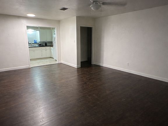 3rd image of 3116 33rd St