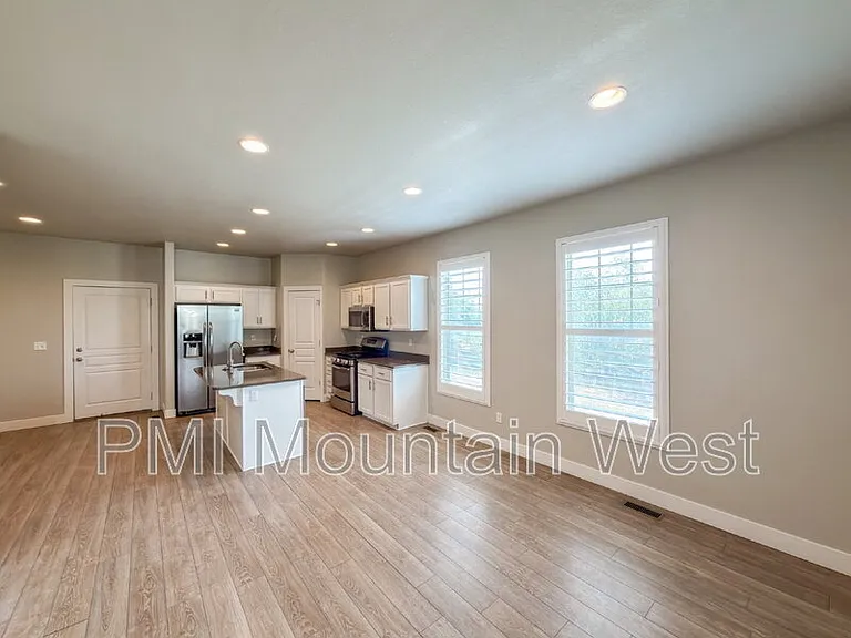1424 S Mountain View Ct — Photo 7