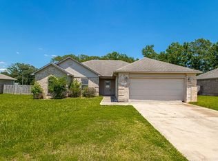 2402 Palisade Dr, Cabot, AR 72023