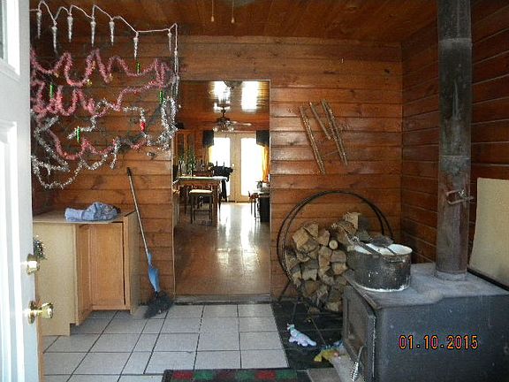 5th image of 132 Higgins Rd