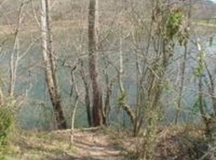 858 Lancaster Hwy, Lancaster, TN 38569