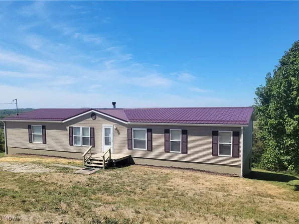 64988 Garrett Hill Rd, Saint Clairsville, OH 43950