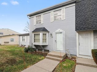 216 Lake Village Dr, Walled Lake, MI 48390